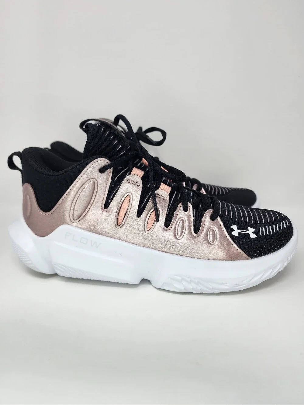 Under Armour Flow Breakthru-4 Basketball Shoes